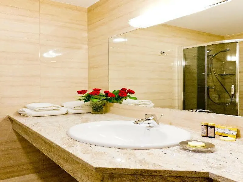 Hotel Columbus Krakow 3*,  Poland